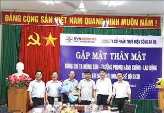 SBH gặp mặt thân mật cán bộ trước khi nghỉ hưu theo chế độ